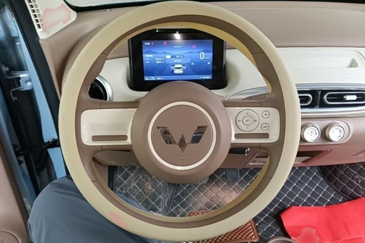 Used Wuling Hongguang MINIEV 2025 Four-Door Version Advanced Edition Steering Wheel