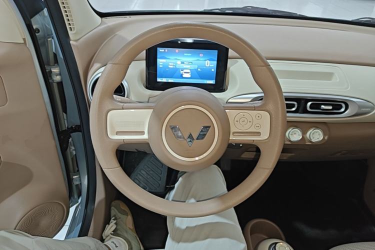 Used Wuling Hongguang MINIEV 2025 Four-Door Version Advanced Edition Steering Wheel