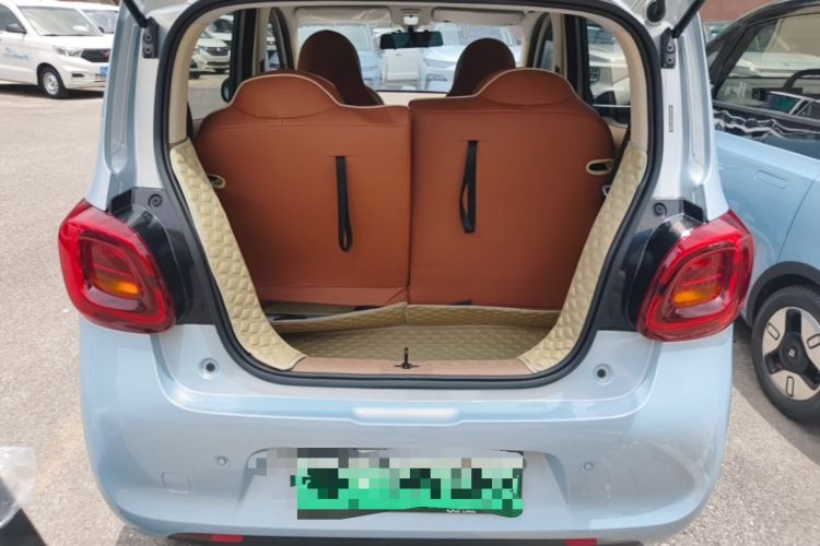 Used Wuling Hongguang MINIEV 2025 Four-Door Version Advanced Edition Trunk