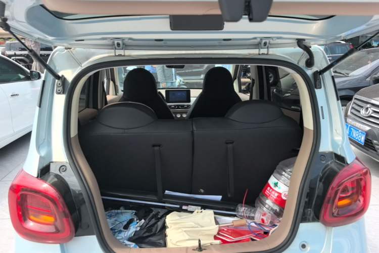 Used Wuling Hongguang MINIEV 2025 Four-Door Version Zhenxiang+ Edition Trunk