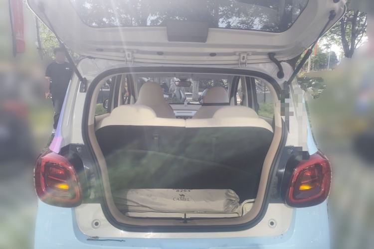 Used Wuling Hongguang MINIEV 2025 Four-Door Version Advanced Edition Trunk