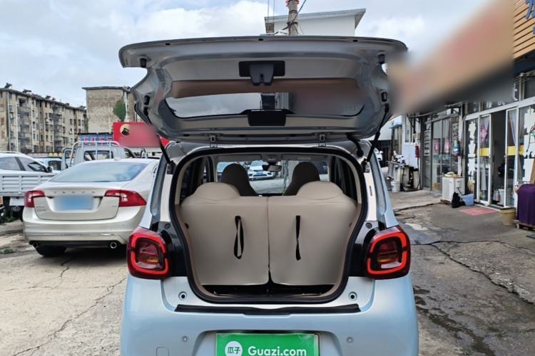 Used Wuling Hongguang MINIEV 2025 Four-Door Version Premium Edition Trunk