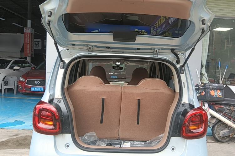 Used Wuling Hongguang MINIEV 2025 Four-Door Version Advanced Edition Trunk