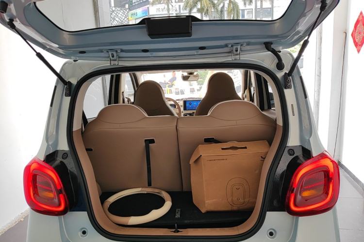 Used Wuling Hongguang MINIEV 2025 Four-Door Version Zhenxiang+ Edition Trunk