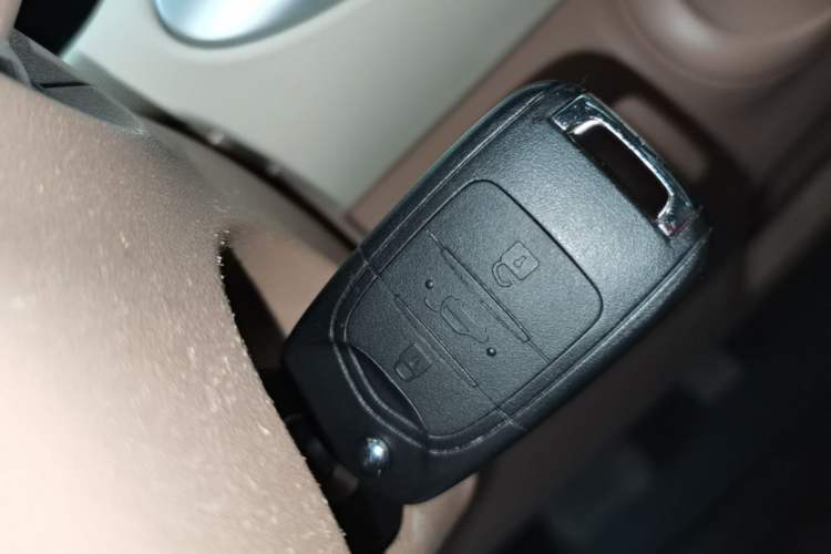 Used Wuling Hongguang MINIEV 2025 Four-Door Version Advanced Edition Vehicle Key