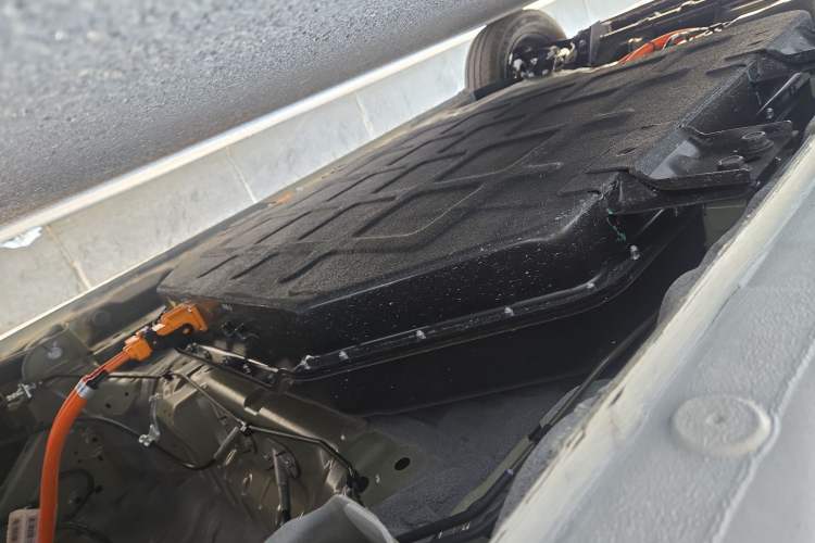 Used Wuling Hongguang MINIEV 2025 Four-Door Version Advanced Edition Chassis Rear Left