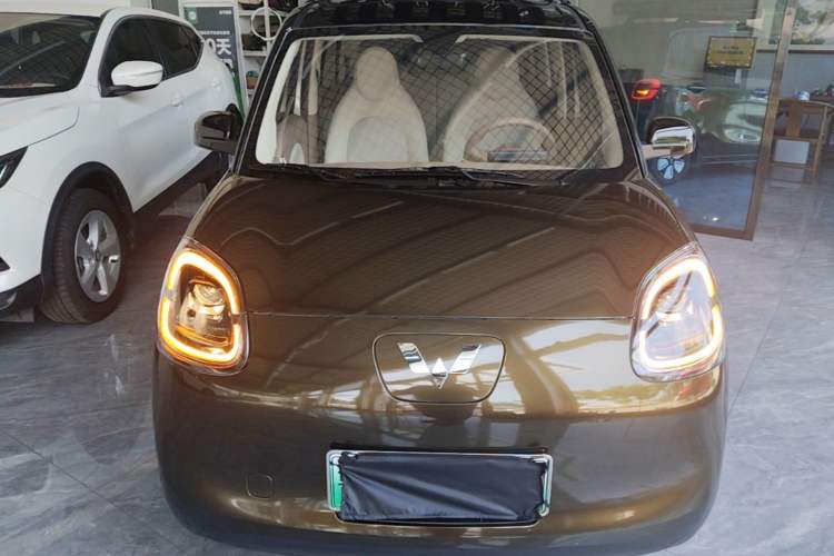 Used Wuling Hongguang MINIEV 2025 Four-Door Version Advanced Edition Front