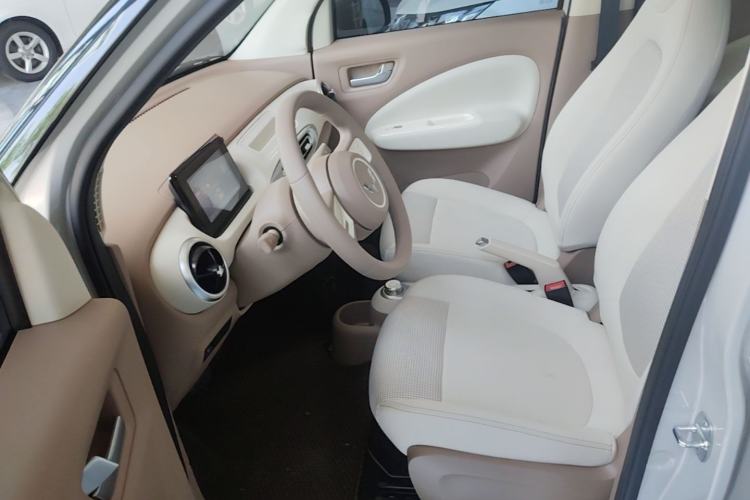 Used Wuling Hongguang MINIEV 2025 Four-Door Version Advanced Edition Left Front Seat