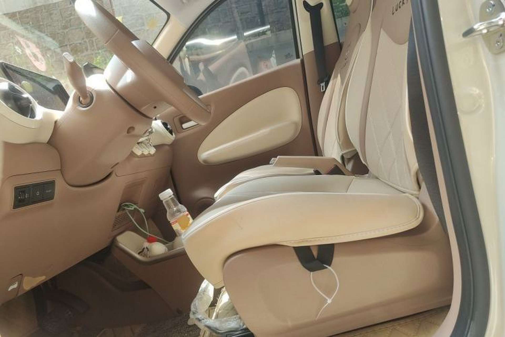 Used Wuling Hongguang MINIEV 2025 Four-Door Version Advanced Edition Left Front Seat