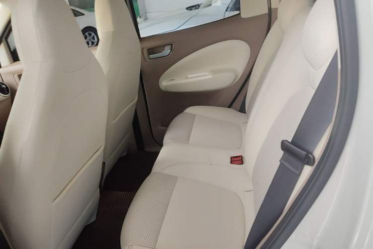 Used Wuling Hongguang MINIEV 2025 Four-Door Version Advanced Edition Left Rear Seat