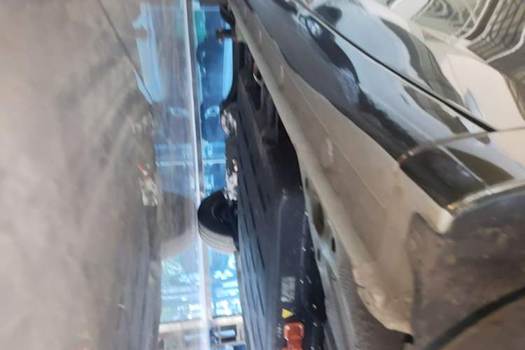 Used Wuling Hongguang MINIEV 2025 Four-Door Version Advanced Edition Right Side Sill