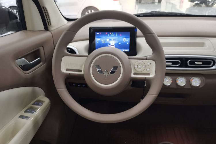 Used Wuling Hongguang MINIEV 2025 Four-Door Version Advanced Edition Steering Wheel