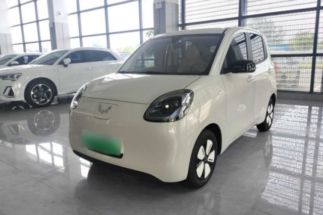 Ojetý Wuling Hongguang MINIEV 2025 Four-Door Version Advanced Edition