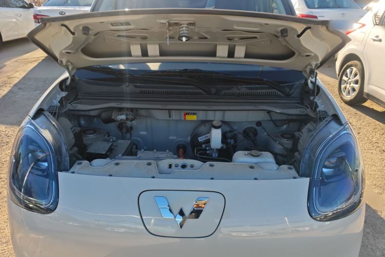 Used Wuling Hongguang MINIEV 2025 Four-Door Version Zhenxiang+ Edition Engine Bay