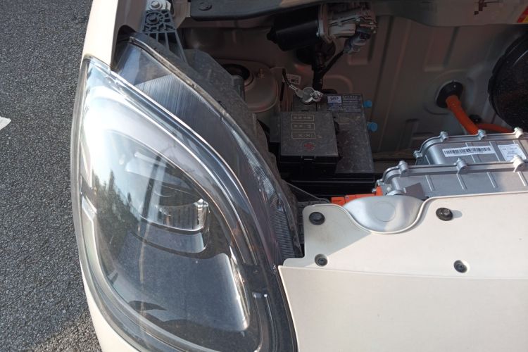 Used Wuling Hongguang MINIEV 2025 Four-Door Version Zhenxiang+ Edition Engine Bay Right
