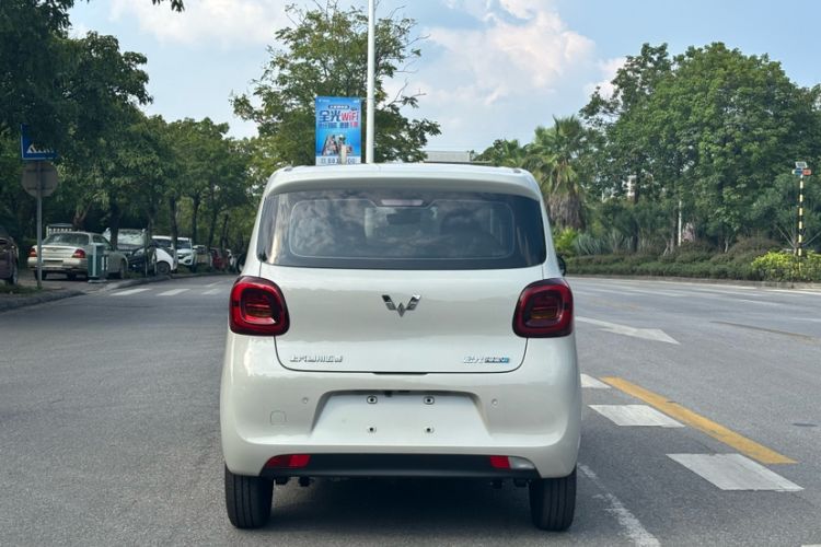 Used Wuling Hongguang MINIEV 2025 Four-Door Version Advanced Edition Exterior 4