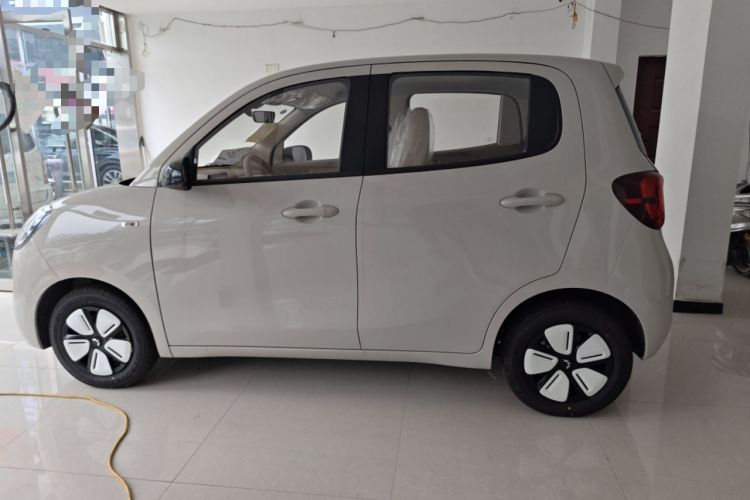 Used Wuling Hongguang MINIEV 2025 Four-Door Version Advanced Edition Exterior 5