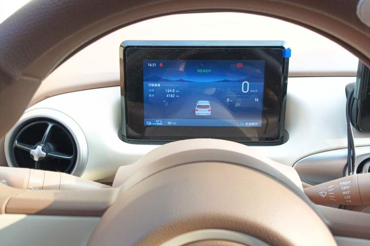 Used Wuling Hongguang MINIEV 2025 Four-Door Version Zhenxiang+ Edition Instrument Cluster