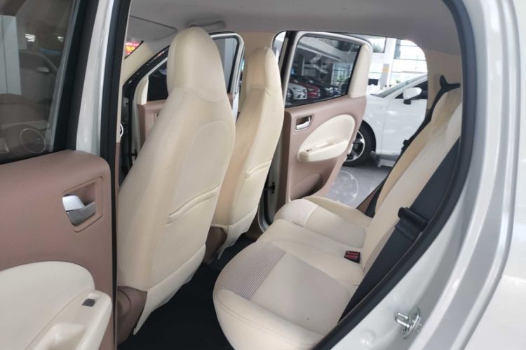 Used Wuling Hongguang MINIEV 2025 Four-Door Version Advanced Edition Interior 7