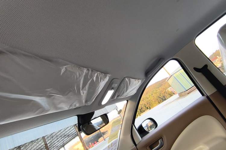 Used Wuling Hongguang MINIEV 2025 Four-Door Version Advanced Edition Roof