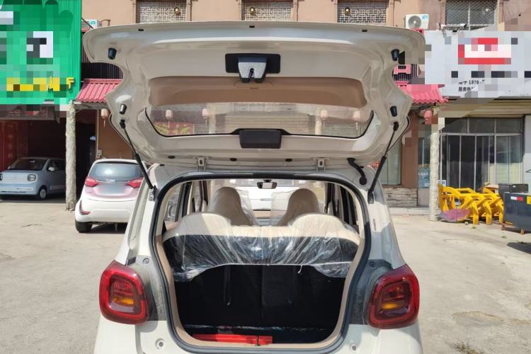 Used Wuling Hongguang MINIEV 2025 Four-Door Version Advanced Edition Trunk