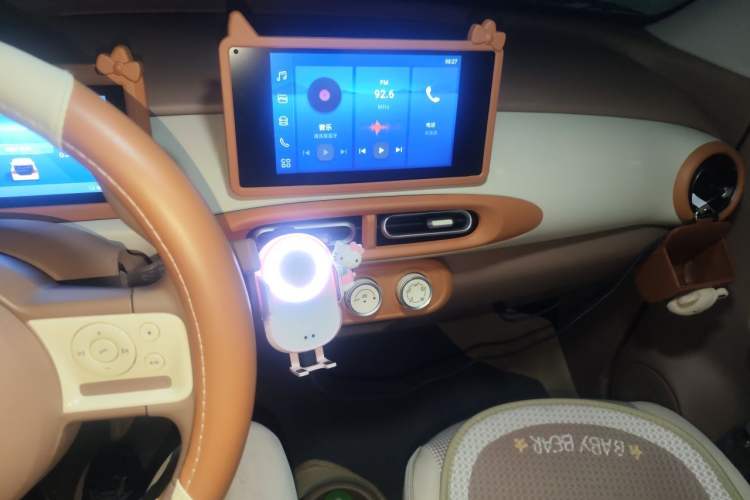 Used Wuling Hongguang MINIEV 2025 Four-Door Version Zhenxiang+ Edition Audio And AC Panel