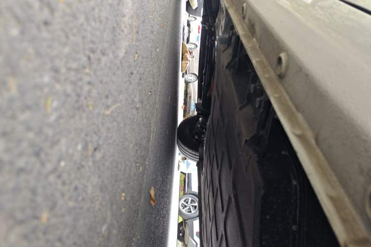 Used Wuling Hongguang MINIEV 2025 Four-Door Version Advanced Edition Chassis Rear Left