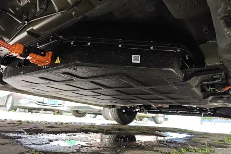 Used Wuling Hongguang MINIEV 2025 Four-Door Version Advanced Edition Chassis Rear Right