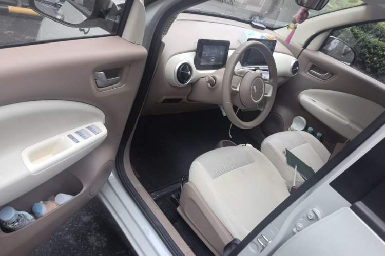 Used Wuling Hongguang MINIEV 2025 Four-Door Version Zhenxiang+ Edition Driver Seat