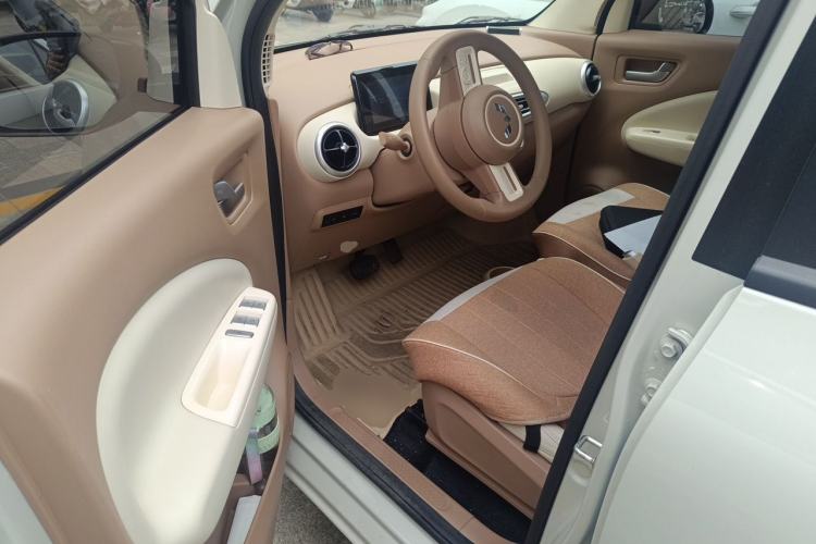 Used Wuling Hongguang MINIEV 2025 Four-Door Version Advanced Edition Driver Seat