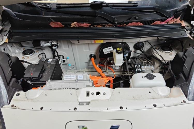 Used Wuling Hongguang MINIEV 2025 Four-Door Version Advanced Edition Engine Bay