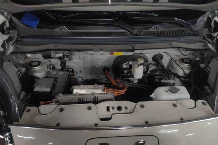 Used Wuling Hongguang MINIEV 2025 Four-Door Version Zhenxiang+ Edition Engine Bay