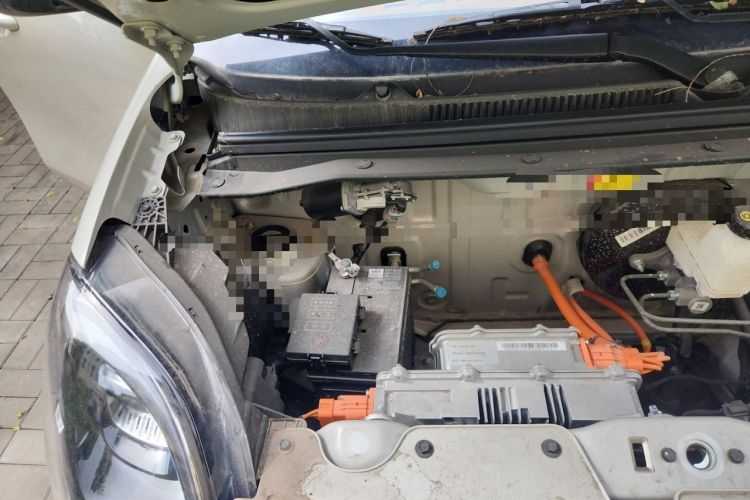 Used Wuling Hongguang MINIEV 2025 Four-Door Version Zhenxiang+ Edition Engine Bay Right