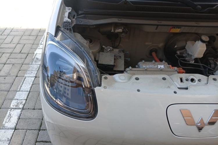 Used Wuling Hongguang MINIEV 2025 Four-Door Version Zhenxiang+ Edition Engine Bay Right