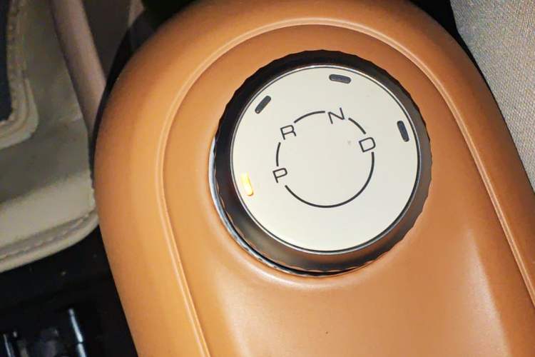 Used Wuling Hongguang MINIEV 2025 Four-Door Version Zhenxiang+ Edition Gear Lever