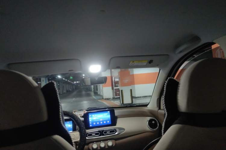 Used Wuling Hongguang MINIEV 2025 Four-Door Version Zhenxiang+ Edition Headliner