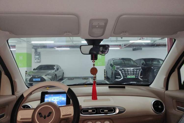 Used Wuling Hongguang MINIEV 2025 Four-Door Version Advanced Edition Headliner