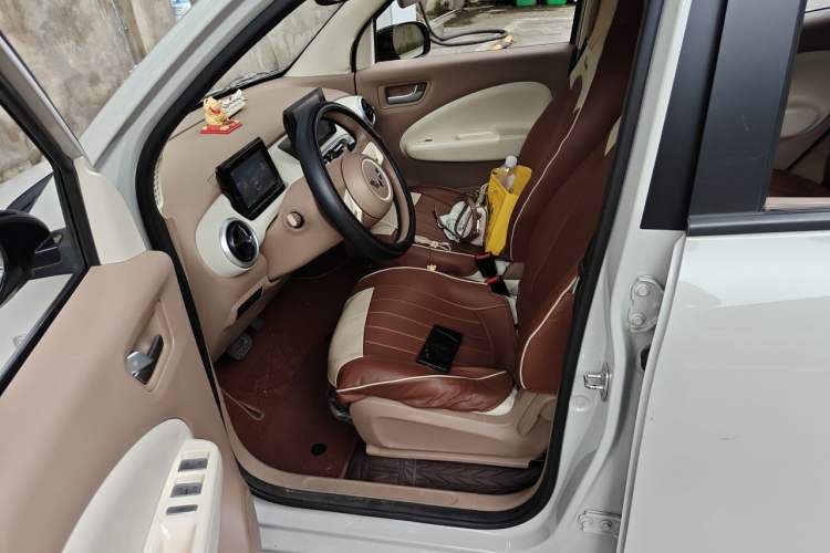 Used Wuling Hongguang MINIEV 2025 Four-Door Version Premium Edition Left Front Seat