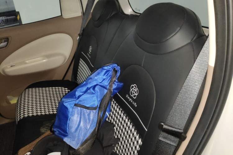Used Wuling Hongguang MINIEV 2025 Four-Door Version Advanced Edition Left Rear Seat