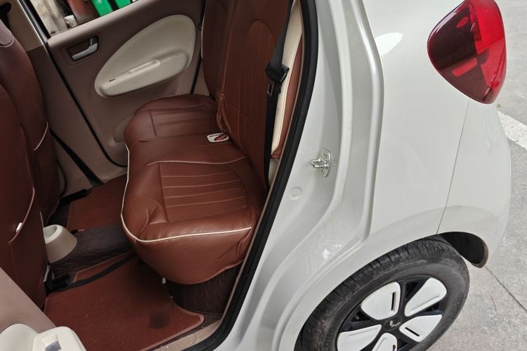 Used Wuling Hongguang MINIEV 2025 Four-Door Version Premium Edition Left Rear Seat