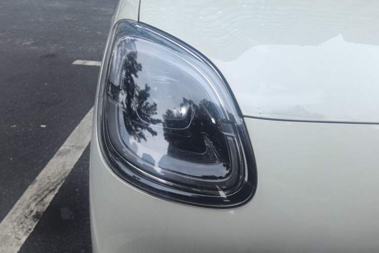 Used Wuling Hongguang MINIEV 2025 Four-Door Version Zhenxiang+ Edition Right Front Headlight