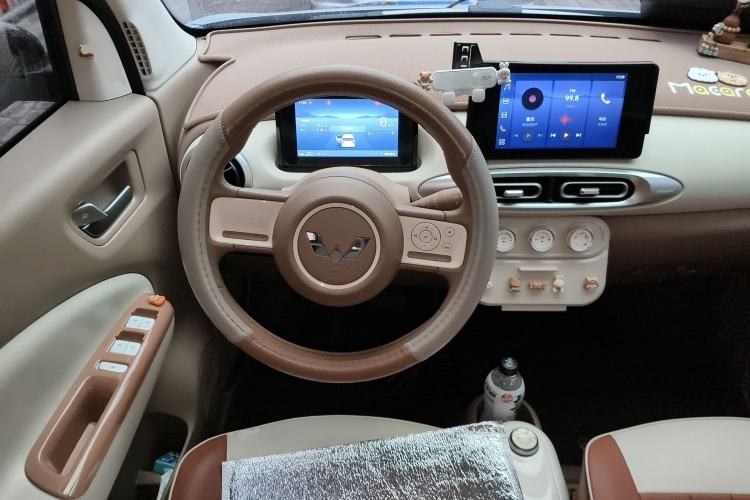 Used Wuling Hongguang MINIEV 2025 Four-Door Version Zhenxiang+ Edition Steering Wheel