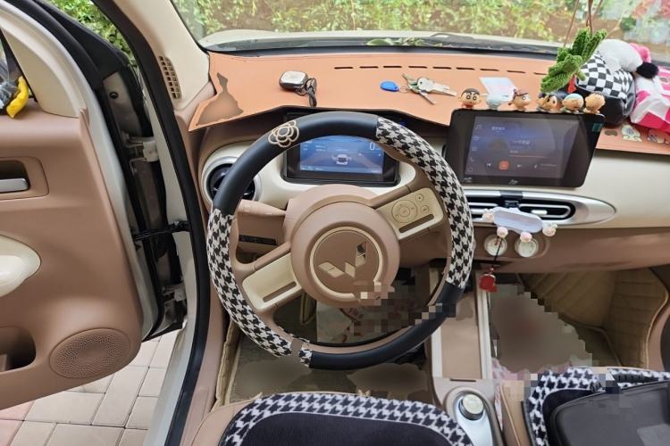 Used Wuling Hongguang MINIEV 2025 Four-Door Version Zhenxiang+ Edition Steering Wheel