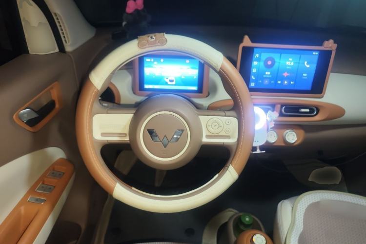 Used Wuling Hongguang MINIEV 2025 Four-Door Version Zhenxiang+ Edition Steering Wheel