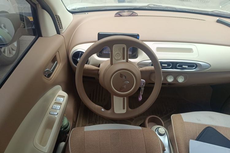 Used Wuling Hongguang MINIEV 2025 Four-Door Version Advanced Edition Steering Wheel