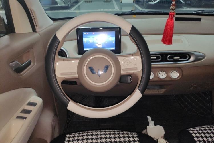 Used Wuling Hongguang MINIEV 2025 Four-Door Version Advanced Edition Steering Wheel