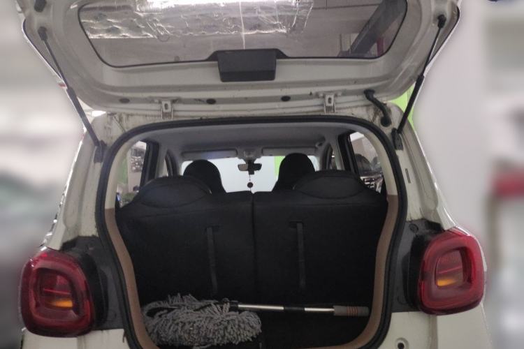 Used Wuling Hongguang MINIEV 2025 Four-Door Version Advanced Edition Trunk