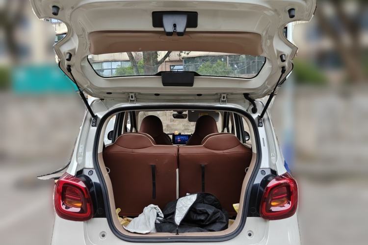 Used Wuling Hongguang MINIEV 2025 Four-Door Version Premium Edition Trunk