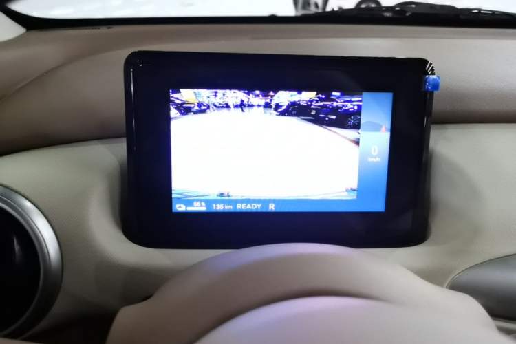 Used Wuling Hongguang MINIEV 2025 Four-Door Version Advanced Edition Audio And AC Panel
