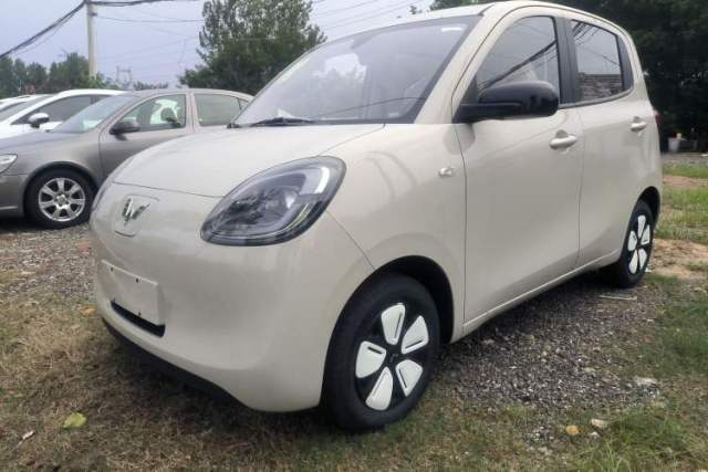 Wuling Hongguang MINIEV 2025 Four-Door Version Advanced Edition usata